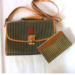 Fendi Crossbody very vintage messenger bag with wallet